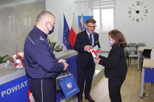 Konkursy ,,Bezpieczny senior” oraz ,,Cyberprzemocy mówimy...