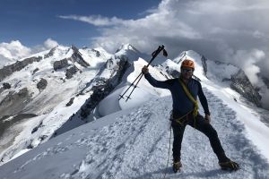 Herb powiatu na najwyższej górze Europy
