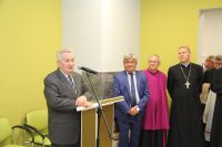 Dyrektorowi pogratulował również były starosta Zdzisław...