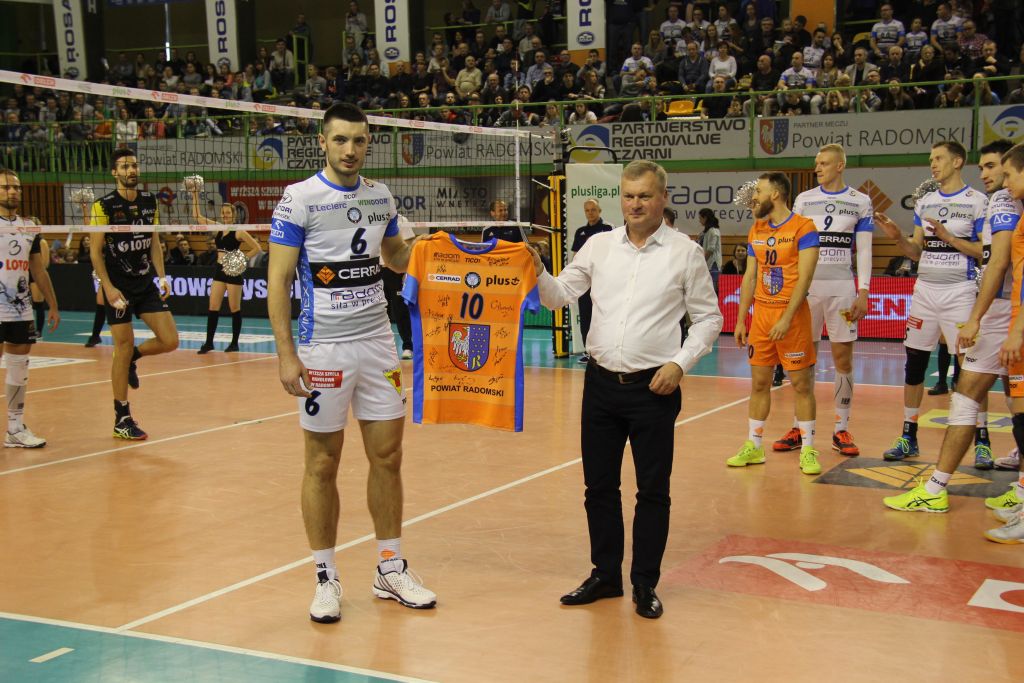 Mecz patonacki Powiatu Radomskiego 6377.jpg