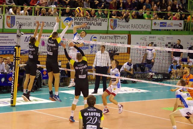 Mecz patonacki Powiatu Radomskiego IMGP5402.JPG