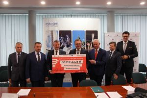 Pieniądze na drogi i ścieżki rowerowe