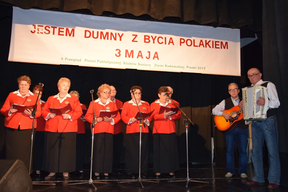 Deszczowe obchody 3 Maja