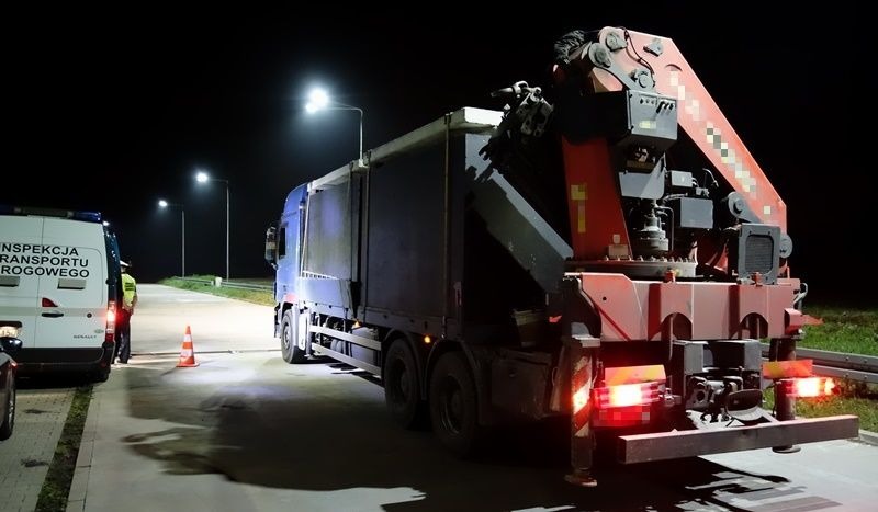 Nocne kontrole ITD na drogach powiatu