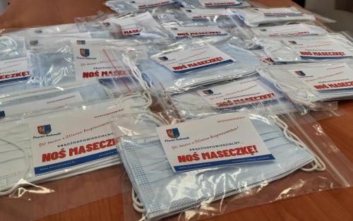 Ponad 600 tysięcy maseczek dla mieszkańców Powiatu Radomskiego