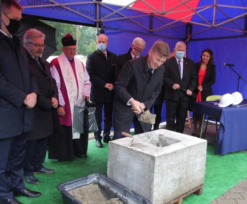 Wmurowano kamień węgielny pod nowy szpital w Pionkach